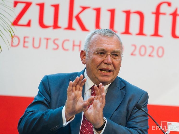 Экс-канцлер Австрии заявил, что получал деньги за лоббизм интересов Украины, но не от Манафорта
