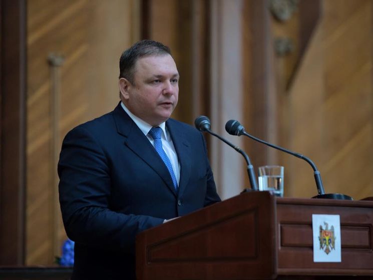 Глава Конституционного Суда Украины Шевчук отказался от госохраны