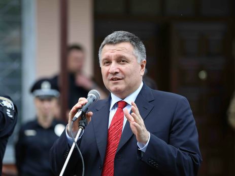 Аваков в 2017 году заработал в 52 раза меньше жены – декларация