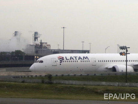 В Эквадоре два человека погибли, пытаясь улететь на шасси самолета в Нью-Йорк