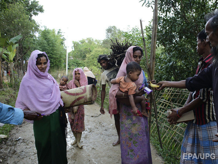 Главы МИД стран Евросоюза требуют подготовить санкции против генералов Мьянмы за преследования мусульман рохинджа