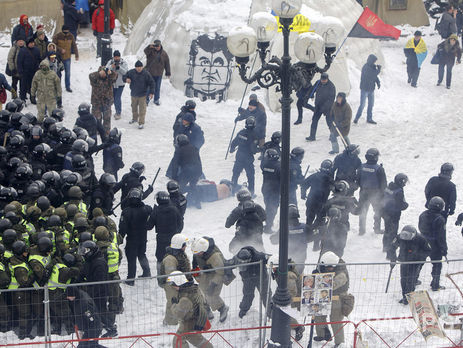 В результате беспорядков возле Верховной Рады пострадали 14 полицейских – Нацполиция