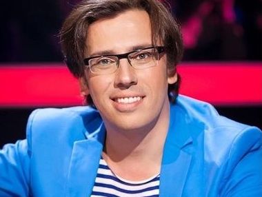 Галкин поделился снимком детей в праздничных нарядах