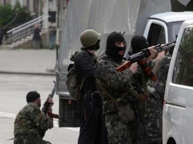 Вооруженные террористы захватили участковую избирательную комиссию в Мариуполе