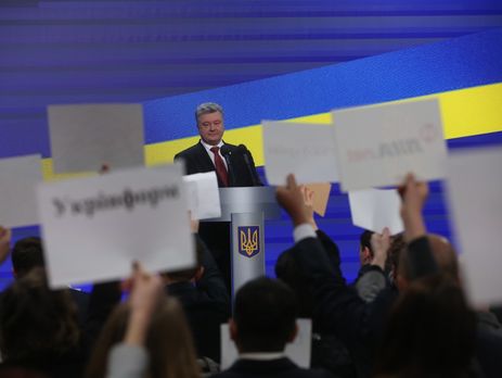 Порошенко: Даже во время войны мы должны принять назначение гражданского министра обороны