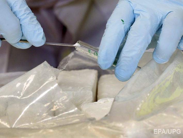 В Нидерландах полиция задержала шесть человек по подозрению в контрабанде 4,5 т кокаина