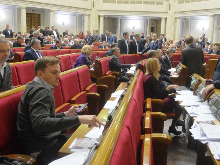 Рада призвала международное сообщество осудить политические репрессии России против граждан Украины