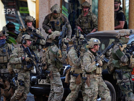 В Буркина-Фасо неизвестные с автоматами атаковали посольство Франции и государственные учреждения