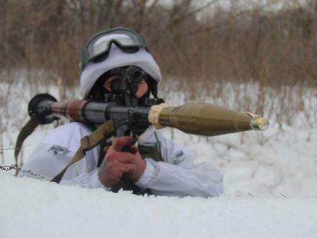 Українських військових обстрілювали на донецькому та луганському напрямках