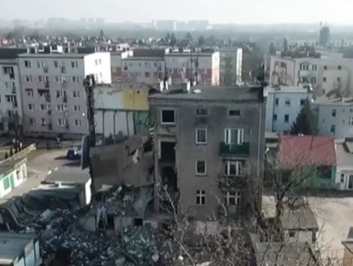 У Польщі внаслідок вибуху газу у багатоквартирному будинку загинуло троє людей