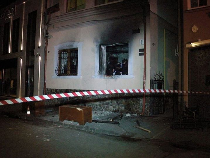 Москаль: Среди задержанных преступников, которые подожгли офис Общества венгерской культуры Закарпатья, есть и участники АТО