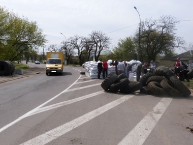 На границе Харьковской, Донецкой и Луганской областей возведено 36 блокпостов