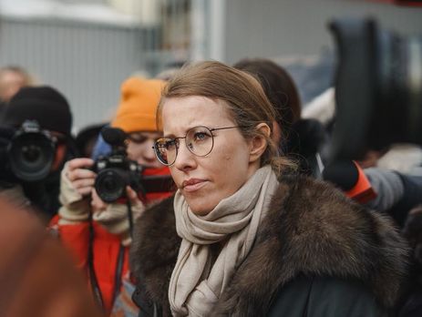 В Мининформполитики заявили, что Собчак могут разрешить приехать в Крым по итогам проверки