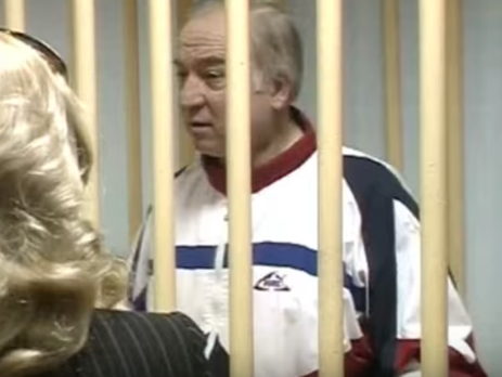 Вещество, которым отравили Скрипаля, в 2002 году использовала ФСБ – СМИ