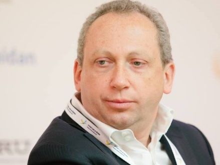 Упырь объявил на весь мир: 