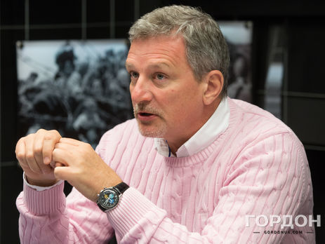 Пальчевский: Первый раз я увидел Порошенко с золотой фиксой, когда он был моим соседом по яхте. Второй – в российском посольстве на Дне независимости РФ. А третий, когда я водил 