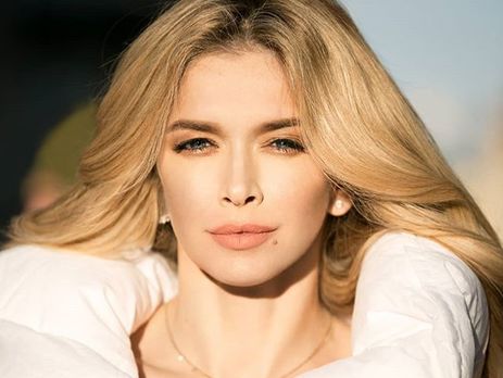 Брежнева снялась в бюстгальтере для российского издания Cosmo Beauty