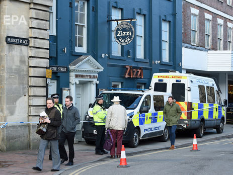 Вещество, которым отравились Скрипаль и его дочь, обнаружили в ресторане Солсбери – СМИ