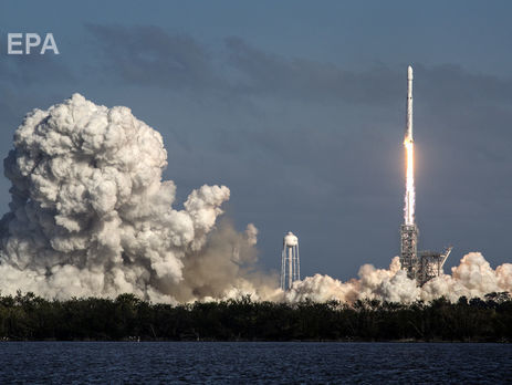 Falcon Heavy 6 лютого