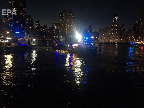 В результате крушения вертолета в Нью-Йорке погибли пять человек