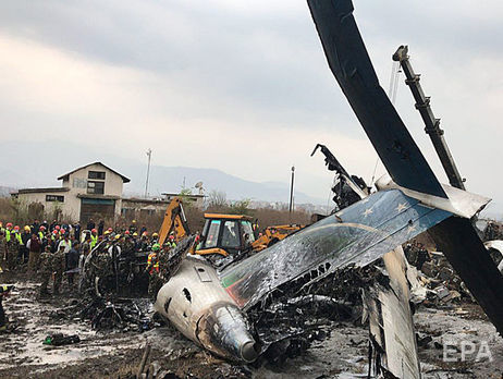 Унаслідок аварії літака в Непалі загинуло щонайменше 40 осіб. Фоторепортаж