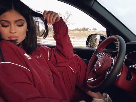 Кайли Дженнер показала новое фото дочери