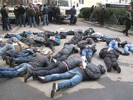 Правоохоронці затримали 74 людей під час штурму облдержадміністрації в Харкові у квітні 2014 року