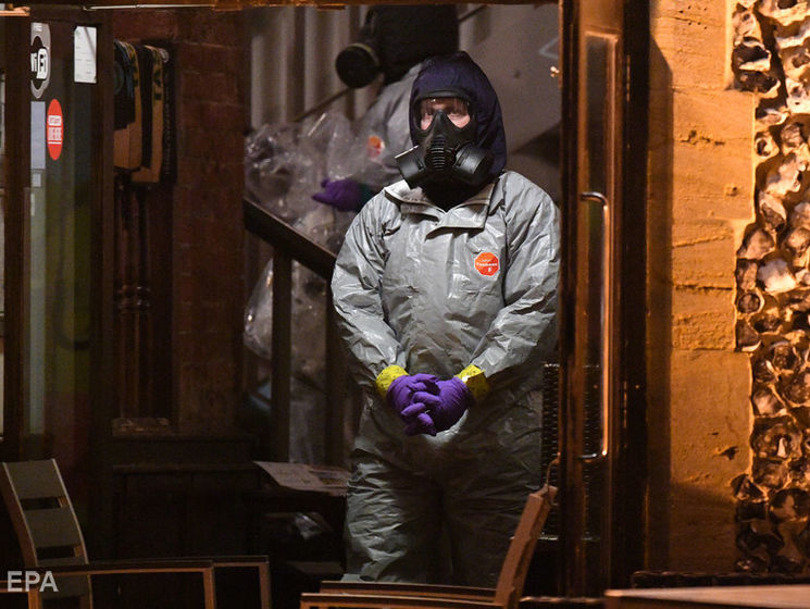 Токсин для отруєння Скрипаля могли підкласти в багаж його дочки ще у Москві – ЗМІ