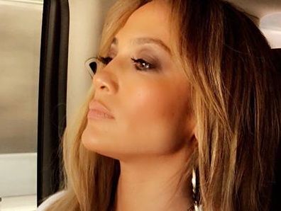 Лопес позировала на высоте птичьего полета для американского Harper’s Bazaar