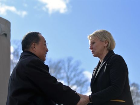 Глава МЗС Швеції на зустрічі з північнокорейською делегацією закликала КНДР відмовитися від ядерних програм