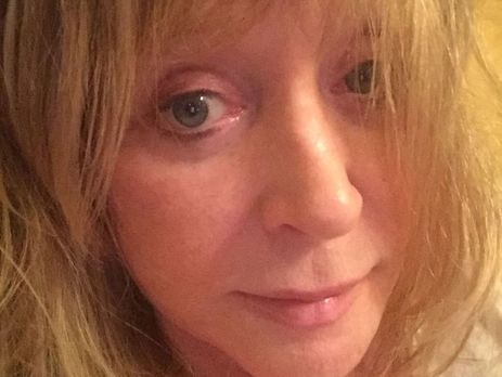 Пугачова сфотографувалася без макіяжу і з мокрим волоссям