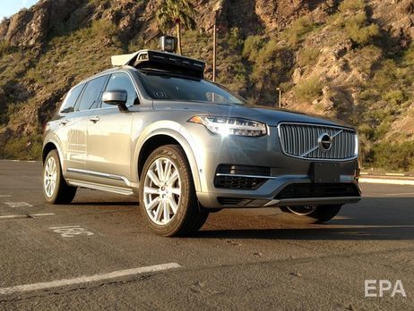 Впервые в истории беспилотный автомобиль сбил насмерть пешехода