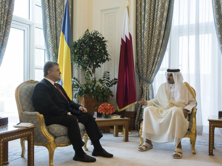 Порошенко обсудил с эмиром Катара перспективы поставок катарского сжиженного газа на украинский рынок