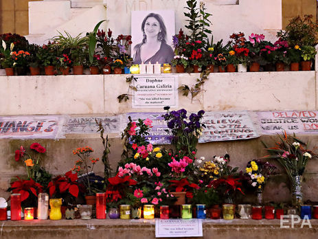 Россиянка, являвшаяся осведомителем убитой мальтийской журналистки, сдалась властям Греции