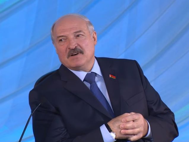 "Пожалів, що час витратив". Лукашенко поділився враженнями від перегляду "Матильди" і "Смерті Сталіна". Відео