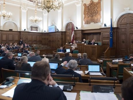 Сейм Латвії схвалив поправки до закону про перехід російськомовних шкіл на латиську мову 