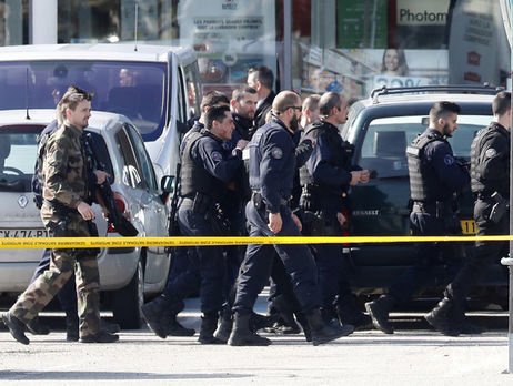 Полиция застрелила мужчину, захватившего заложников во Франции