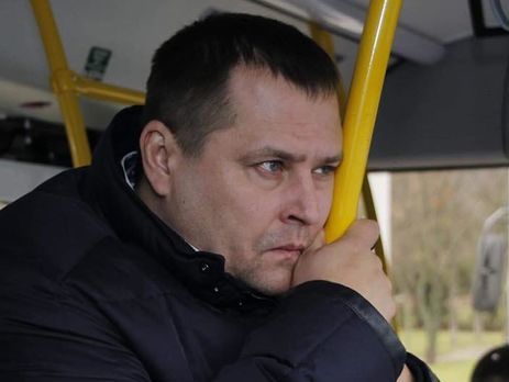 Філатов запропонував міськраді компенсувати збитки через ями на дорогах і довічно утримувати людей похилого віку в обмін на їхнє житло