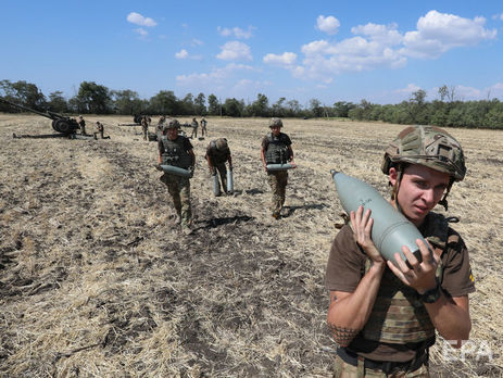 Из-за неосторожного обращения с боеприпасами погиб украинский боец – штаб АТО