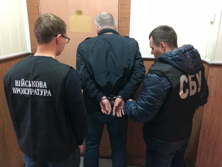 Директора харьковского предприятия "Укроборонпрома" задержали за взятку военному прокурору