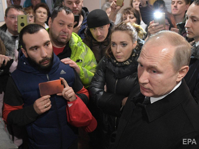 Путин призвал митингующих в Кемерово не сомневаться в количестве погибших