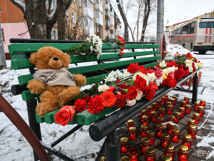 В России объявили траур по погибшим в Кемерово