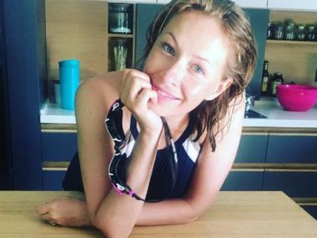 Кравец сделала прическу маленькой дочери