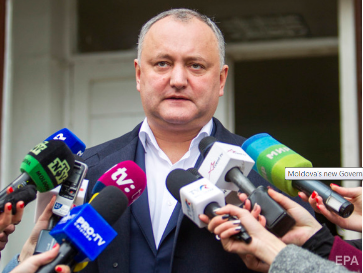 Додон обурений висланням російських дипломатів із Молдови