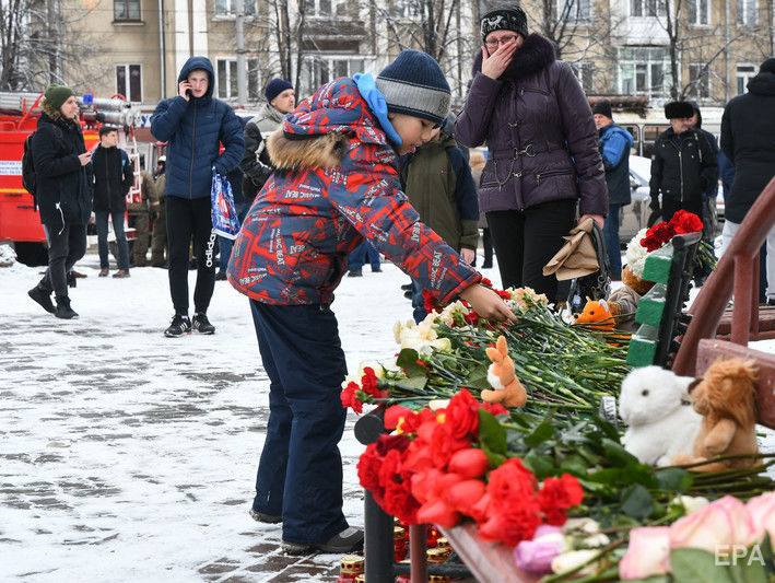 У МНС РФ заявили, що зниклих безвісти внаслідок пожежі в Кемерові немає
