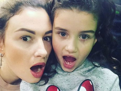 Приходько показала открытку от дочери