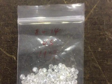 В Киеве таможеннники нашли в документах из Китая бриллианты