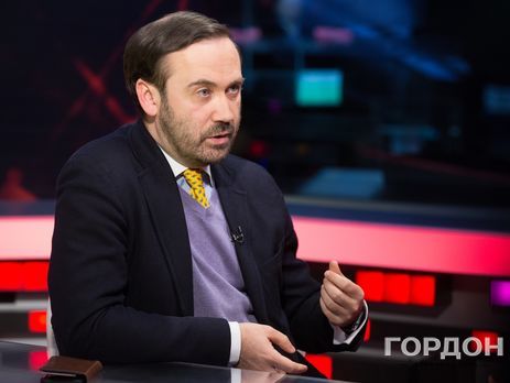 Пономарев: Не уверен, что Путин знает, с какой стороны iPhone включается. Он понимает информацию на бумаге, в папочках