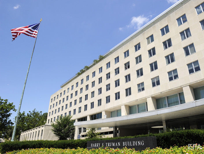 Держдепартамент США збирається перевіряти історію соцмереж у охочих одержати візу – ЗМІ