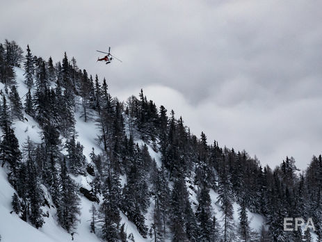 В Швейцарии во время схода лавины погибли пять лыжников